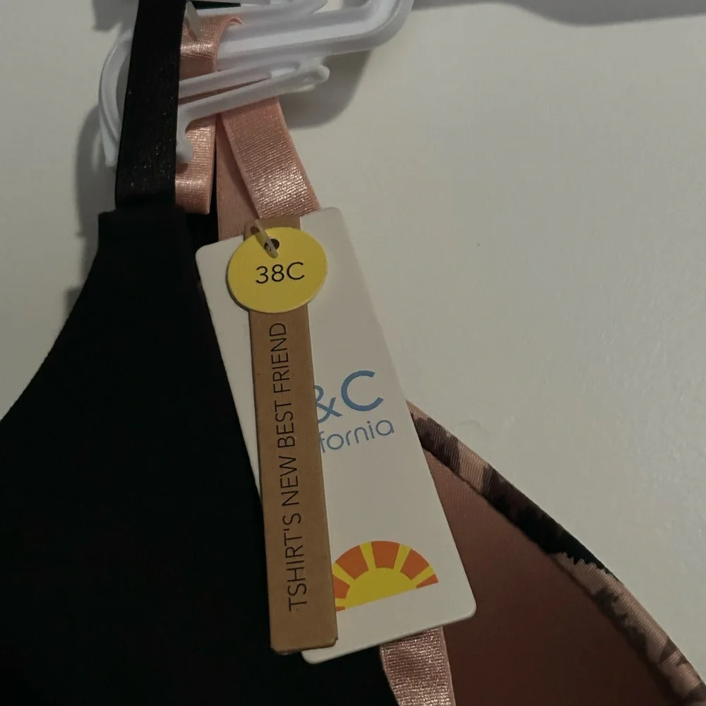 Bras - Picture 3 of 3
